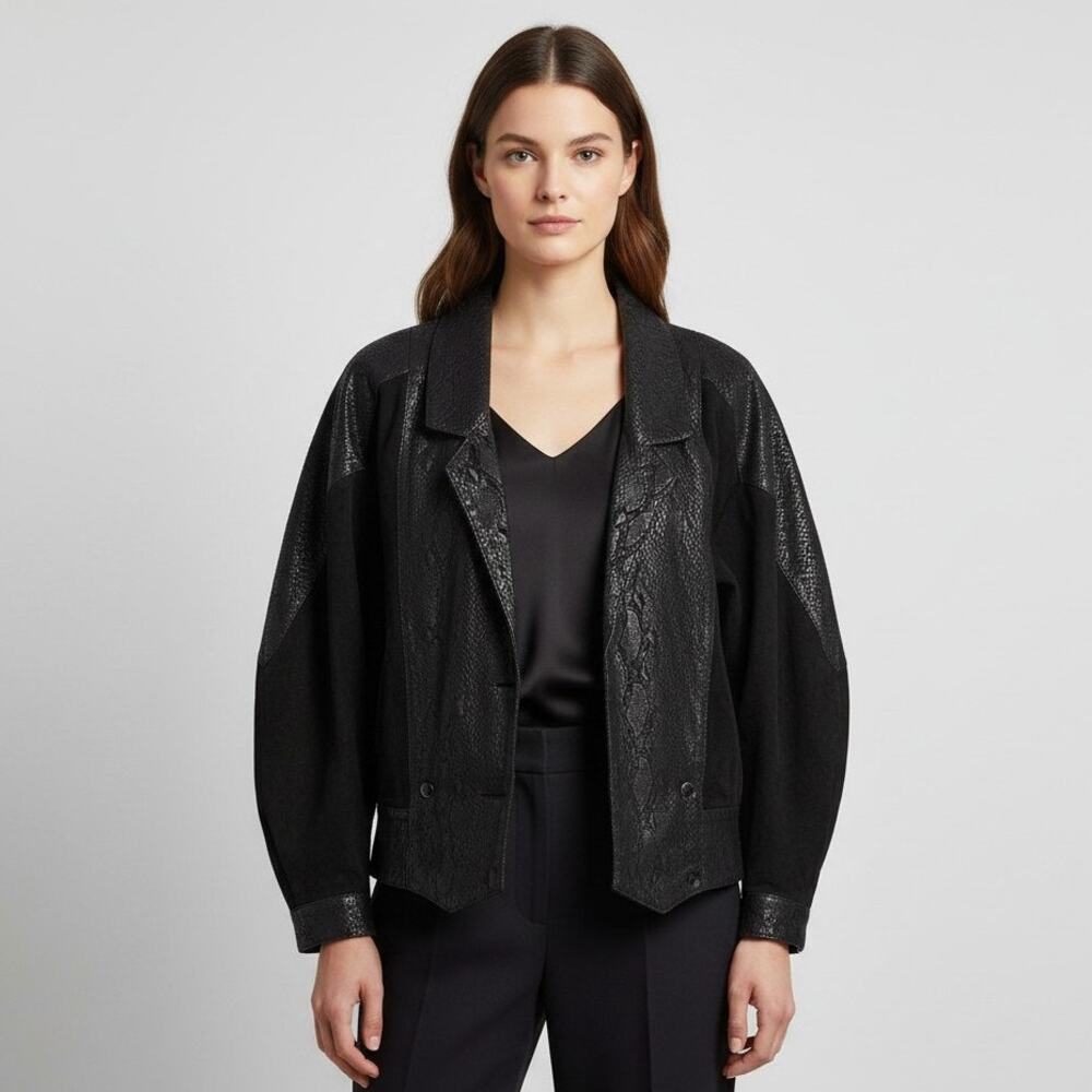 VTG G3 G-III Womens Leather Jacket Black Size S Embossed Snake Designer Pattern